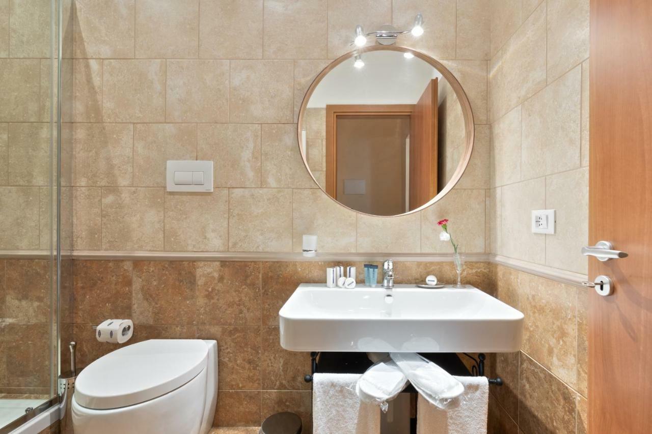 Vatican Domus Smart Rooms โรม ภายนอก รูปภาพ