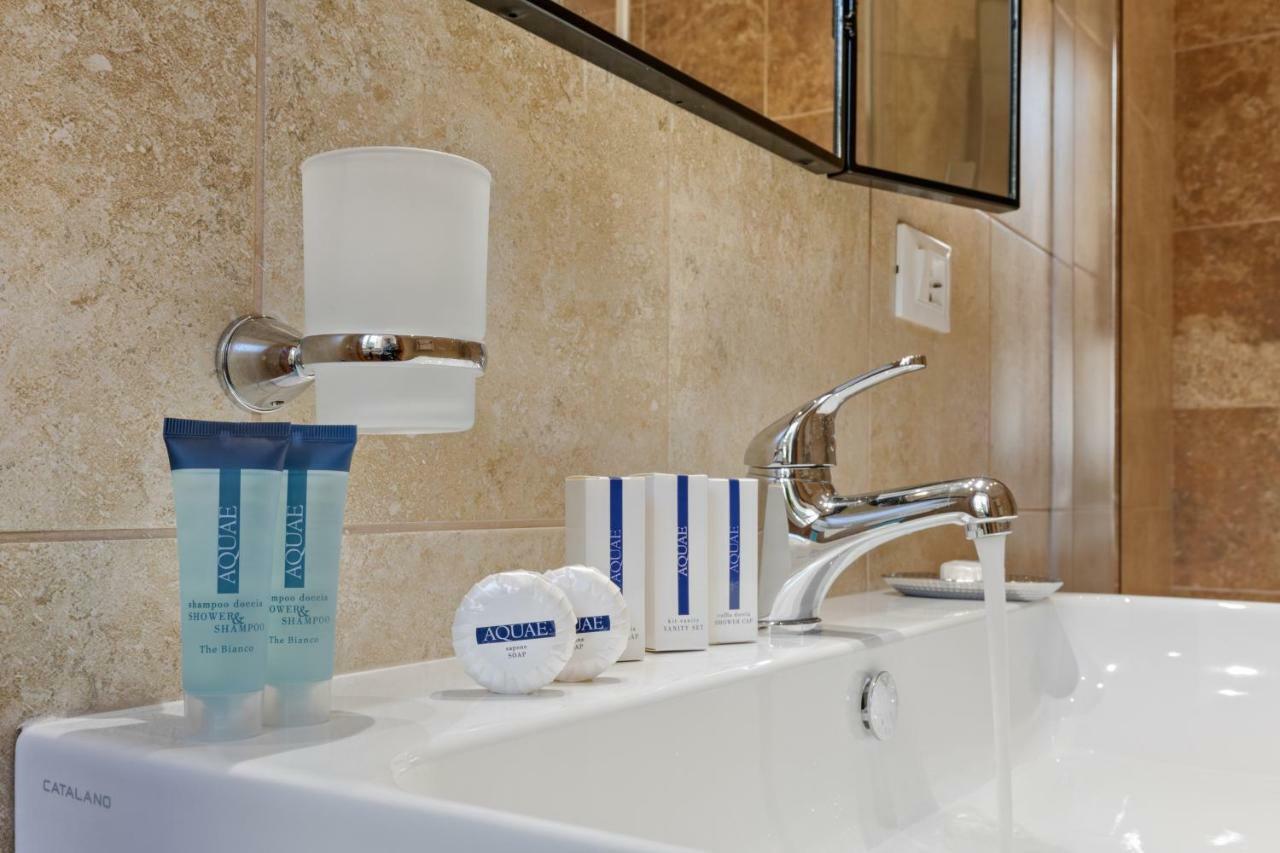 Vatican Domus Smart Rooms โรม ภายนอก รูปภาพ