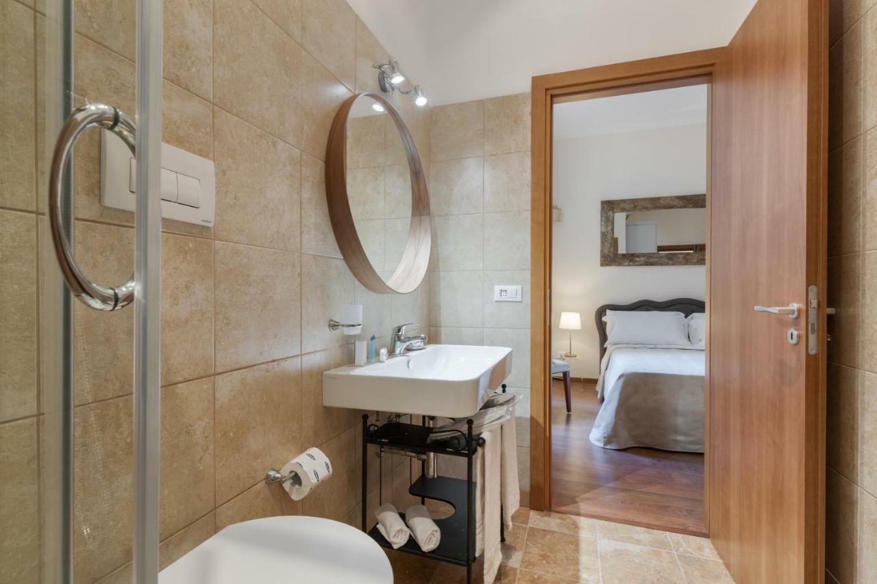 Vatican Domus Smart Rooms โรม ภายนอก รูปภาพ